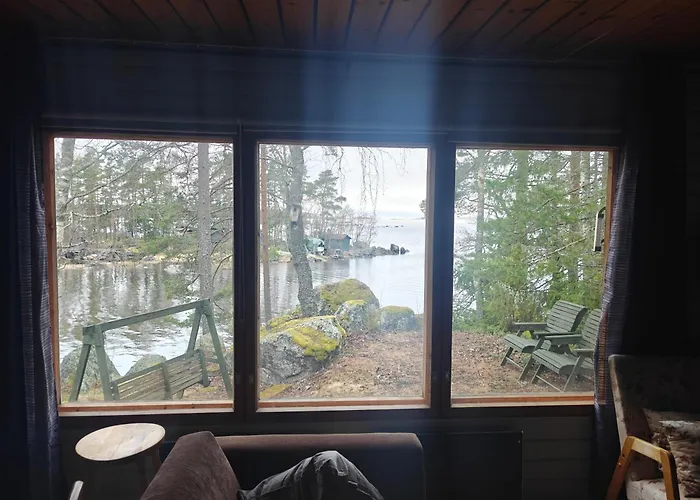 Ahlaistentupa Пори